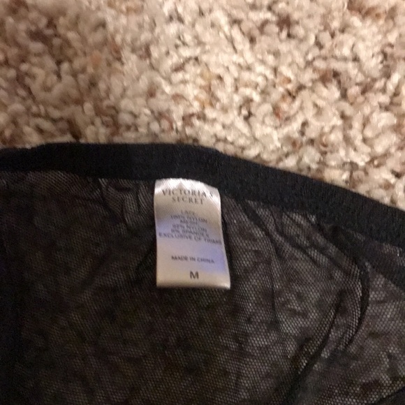 VS - matching babydoll (M)/panty (M) set - never worn - Picture 12 of 13